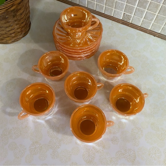 Vintage Fire King Peach Lustre set of 7 mini tea cups & saucers 14 pieces - Picture 11 of 11